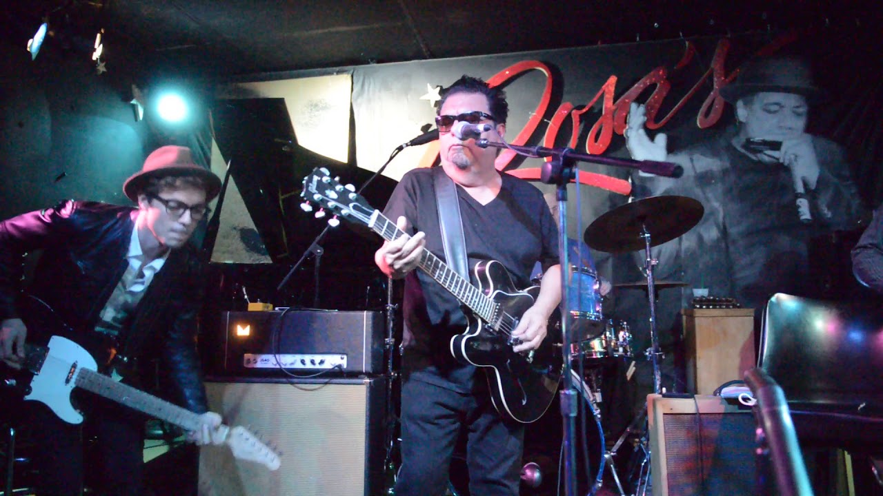 Cesar Rosas & Steve Berlin Hey Joe  Dec 12 2017 Rosas Chicago nunupics.com