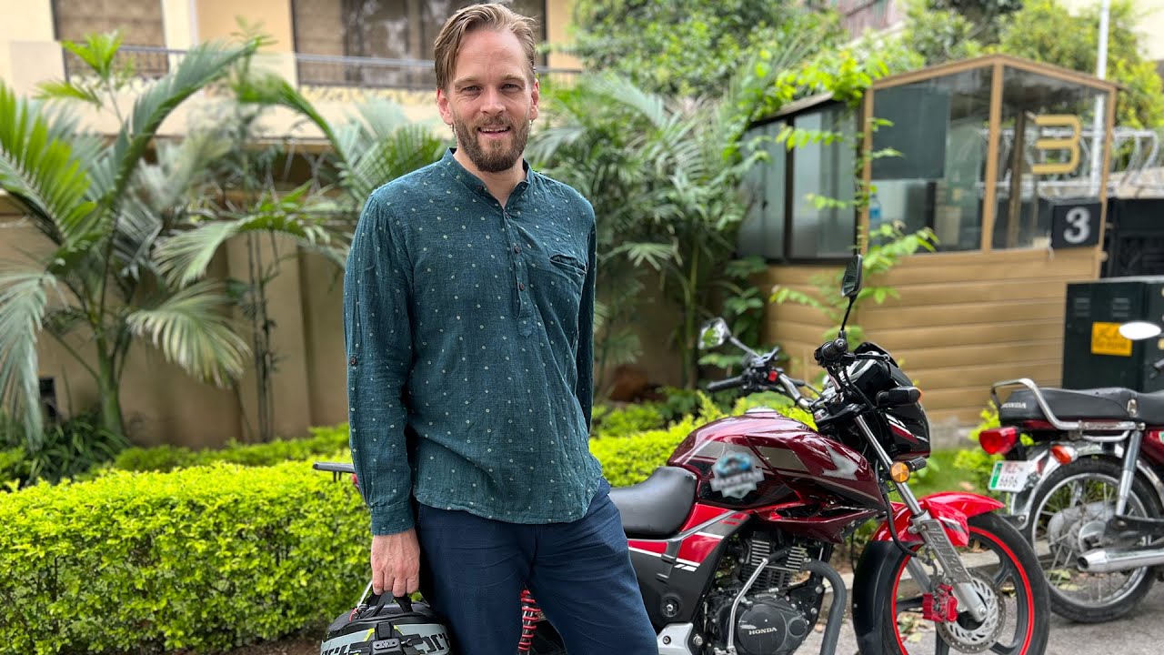 What's the Best Budget Bike for Touring Pakistan? Here's What I Rented!