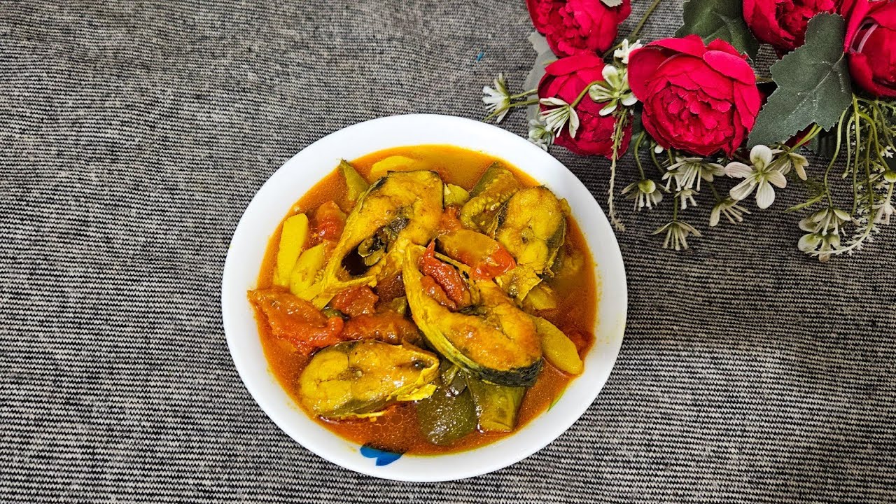 আলু বেগুন দিয়ে ইলিশ মাছের ঝোল।Alu begun diye ilish macher jhol।#viral #ranna#ইলিশ_মাছের_রেসিপি#fypシ 