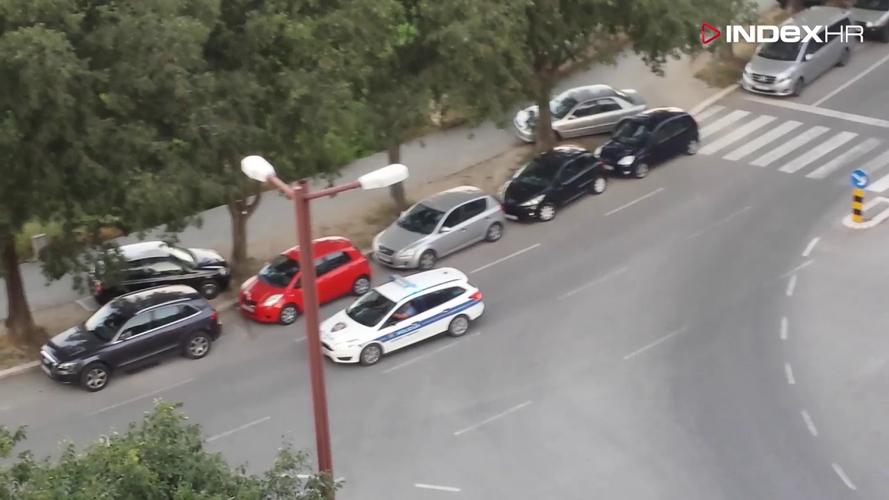 Pogledajte policijsku potjeru u Splitu: Bježao kroz crveno, pobjegao im je
