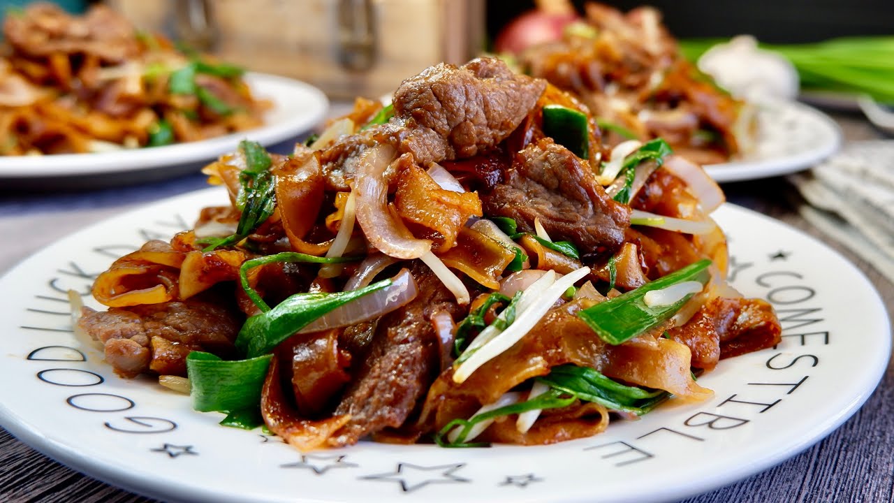 EASIEST Cantonese Beef Chow Fun Recipe - Stir Fried Rice Noodle 干炒牛河 Chinese Hor Fun Stir Fry