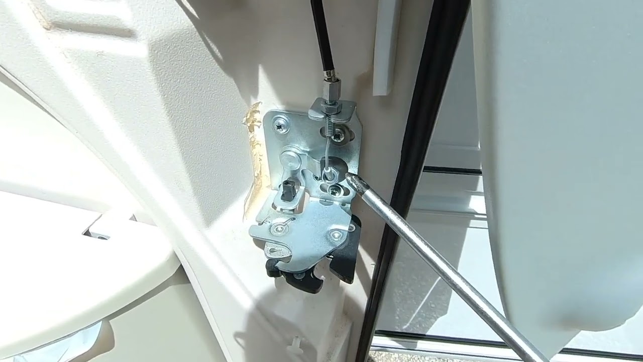 Hartal Motorhome Door Repair