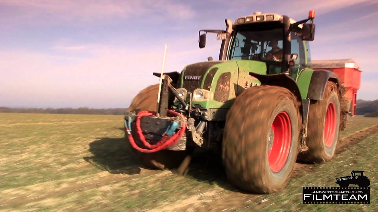 Fendt 916 Vario mit Rauch AXIS-H Düngerstreuer