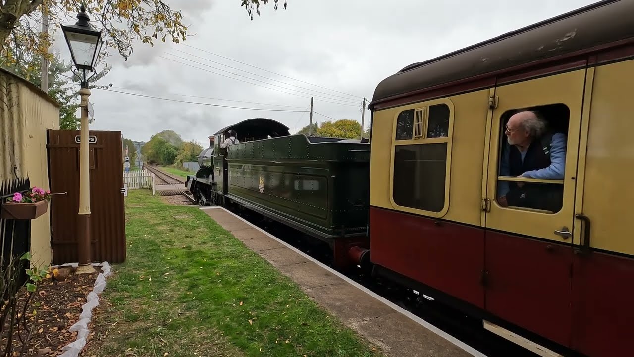 GWR 9351 Departing Dunster Station | West Somerset Railway Steam Train | 14th Oct 2025