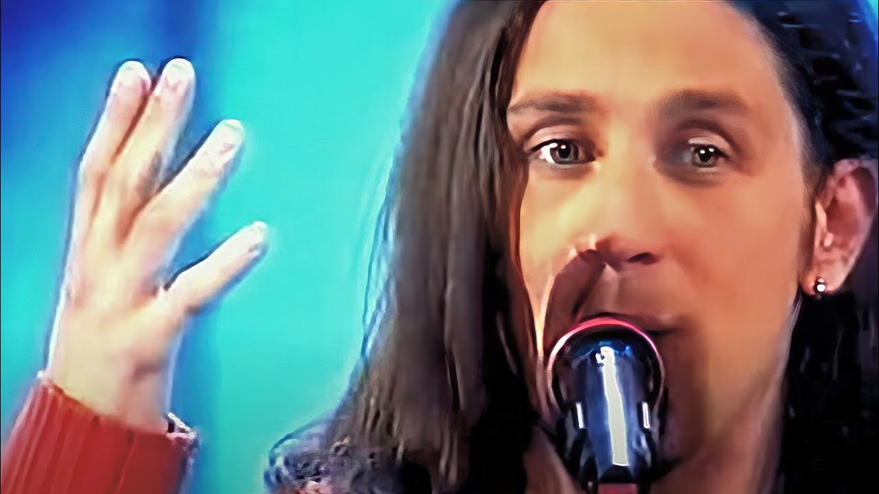 Povia - Vorrei avere il becco {SANREMO 2006} 1o premio