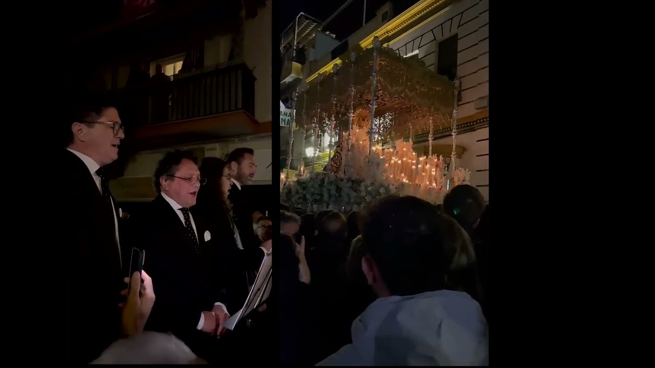 CANTORES DE HÍSPALIS CANTANDO A LA ESPERANZA DE TRIANA EN LA CALLE ALFARERÍA