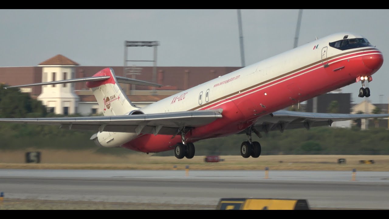 McDonnell Douglas MD-80 (And DC-9!) Landings & Take Off's | Laredo Airport