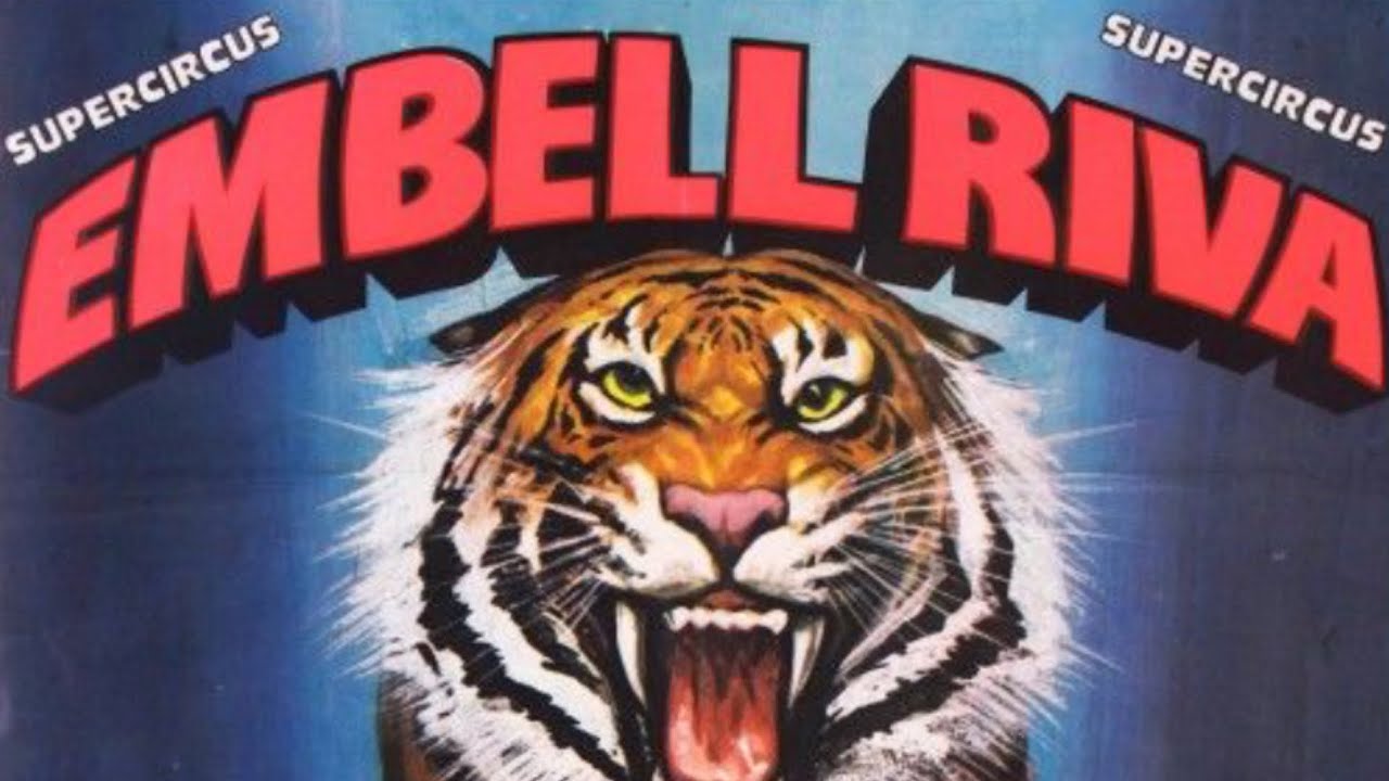 Circo Embell Riva: Lorella Cuccarini intervista la famiglia Bellucci a 