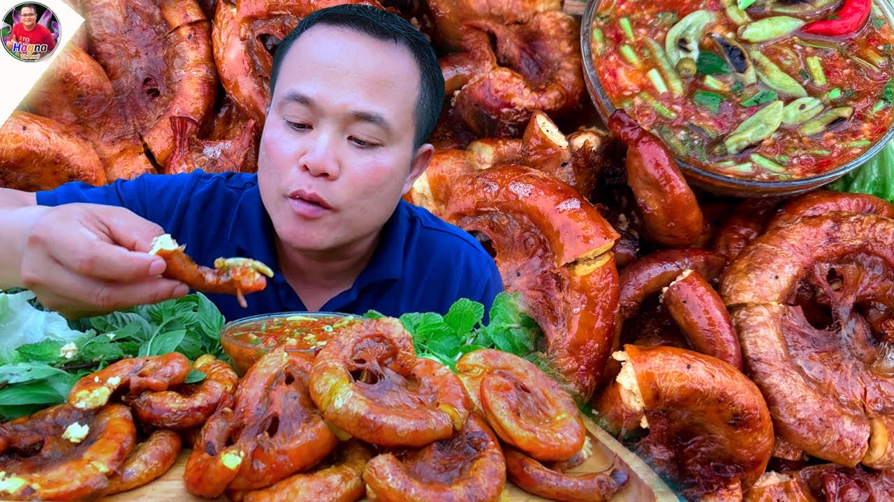 สุดแซ่บ ย่างไส้หมูหอมๆ น้ำจิ้มอั้วตั้วเข้มข้นแซ่บๆ จ้วดๆ สุดยอดคัก