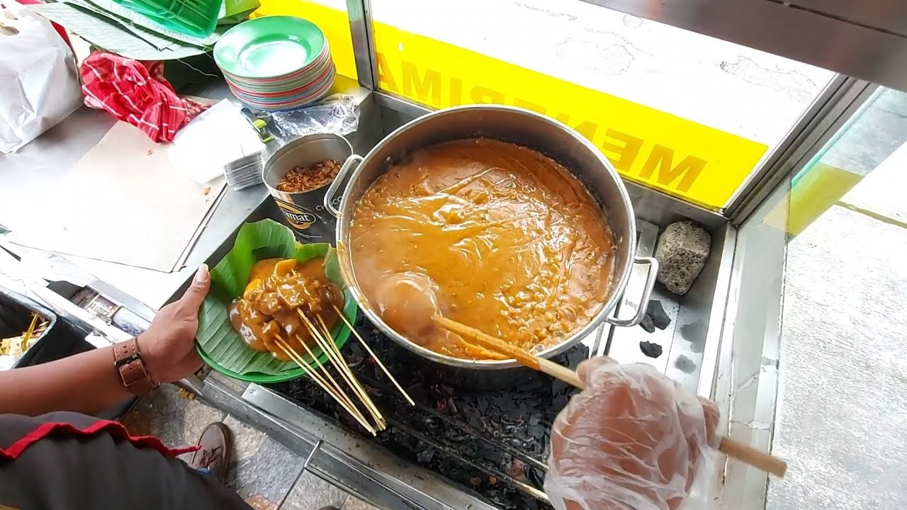 SEHARI BISA JUAL SAMPAI 2500 TUSUK !! SATE PADANG BOPET MINI - INDONESIAN STREET FOOD