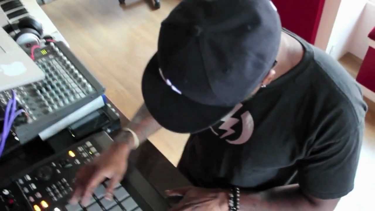 How 2 Make A Beat with The HEATMAKERZ RSONIST