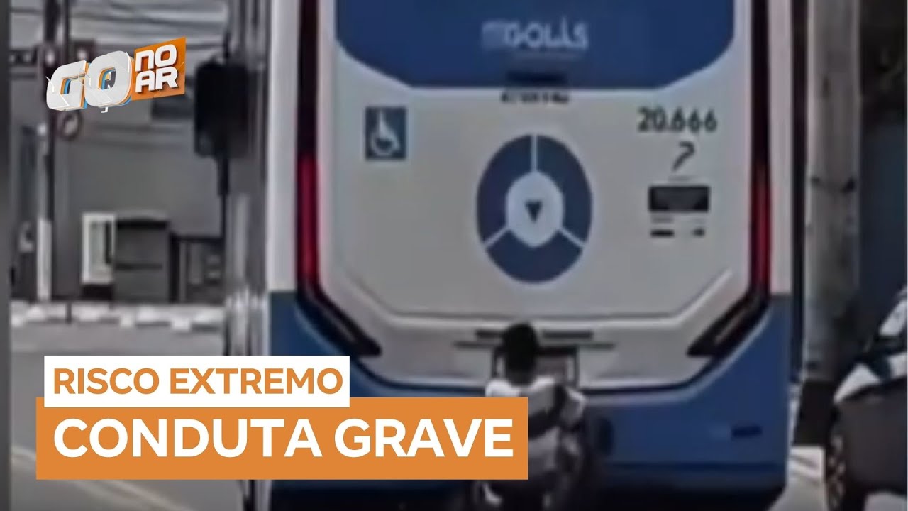 Motorista joga ônibus contra adolescentes e causa pânico em Goiânia (GO)