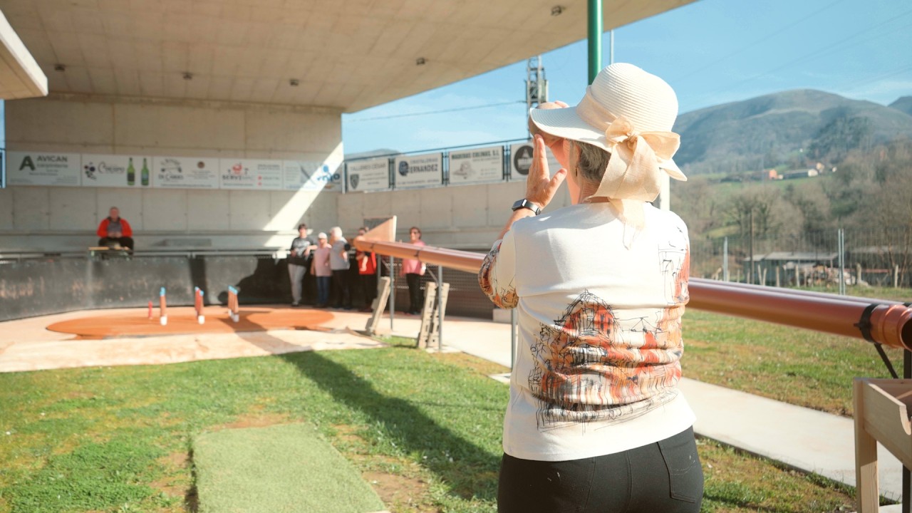 Bolos. Muyer y deporte “Elles Marquen“