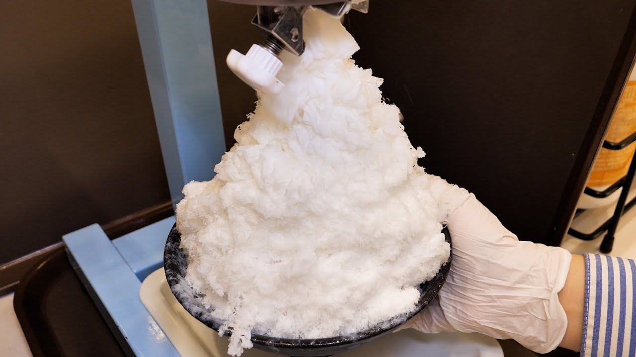 приготовление корейской стружки льда (манго, клубника, дыня, красная фасоль) - Корейская уличная еда