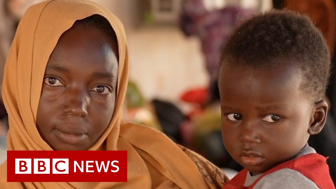 Migrants desperate for help camp on UN's doorstep - BBC News