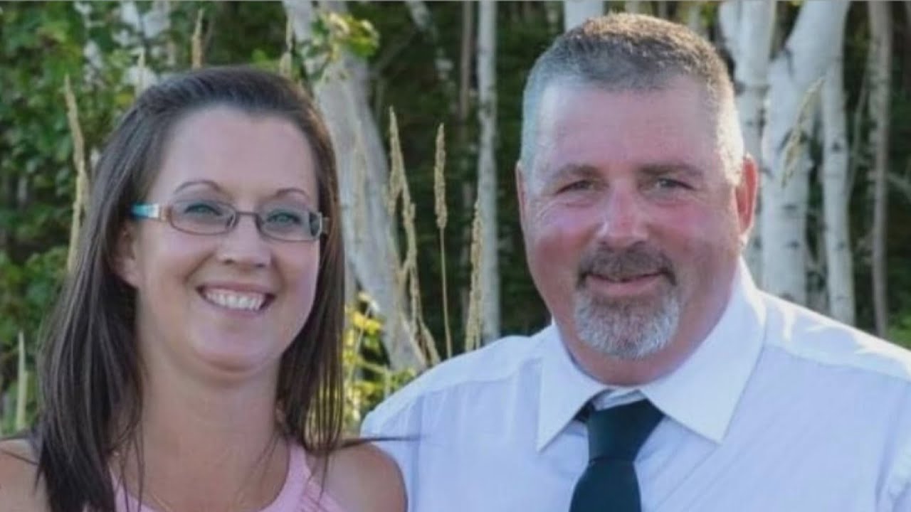 Couple dies in Nova Scotia massacre, dog survives thanks to veterinarian