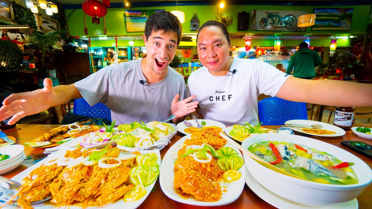 Filipino Street Food in Bacolod!! #1 INASAL BBQ + Seafood HEAVEN in The Philippines!