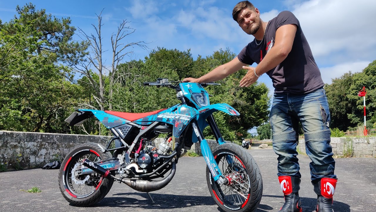 SA 50 MARCHE AUSSI FORT QU'UN 125 ! ( Elle est magnifique ! )