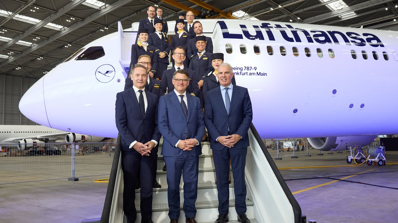 Ministerpräsident Boris Rhein tauft neue Lufthansa-Maschine auf den Namen „Frankfurt am Main“