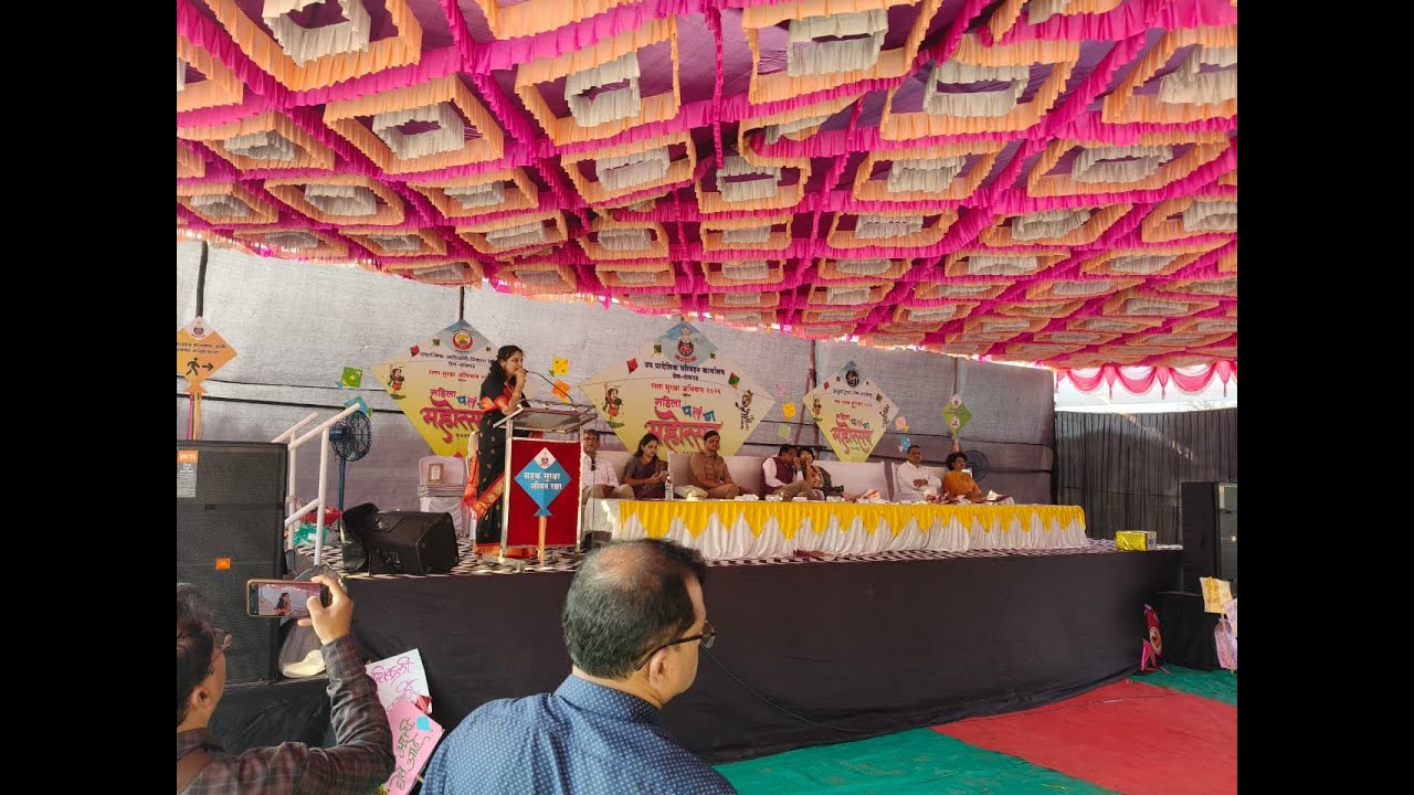 आदिवासी मुलींचे शास.वसतिगृह-पेण  विद्यार्थीनी -बाल विवाह नाटीका