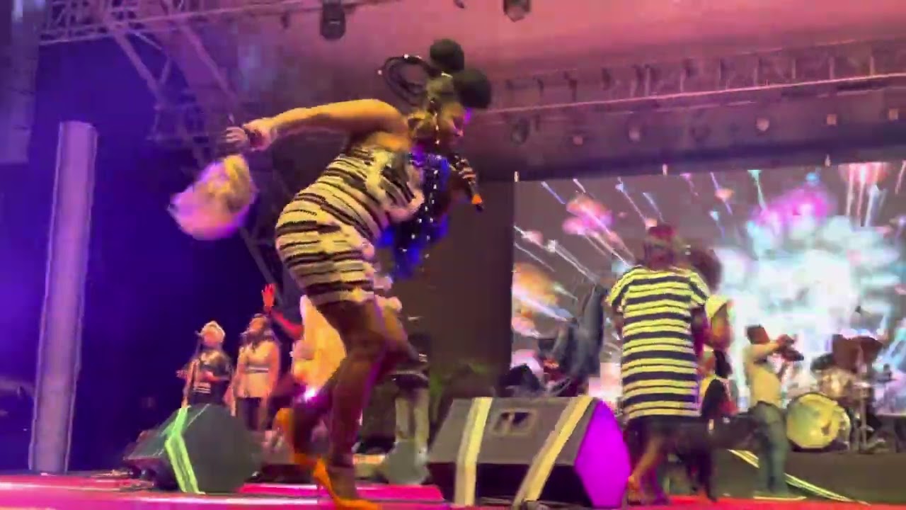 VIVI MAKADO, Festi Femme DAN première édition au palais de la culture d’Abidjan.