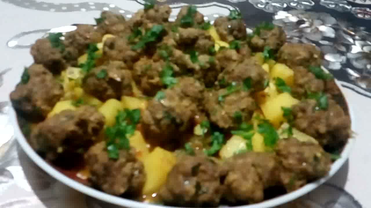 طبق اللحم المفروم بالبطاطا والجلبانة مذاق رائع غادي يحمر لك وجهك قدام ضيافك🍲🤩👌😋