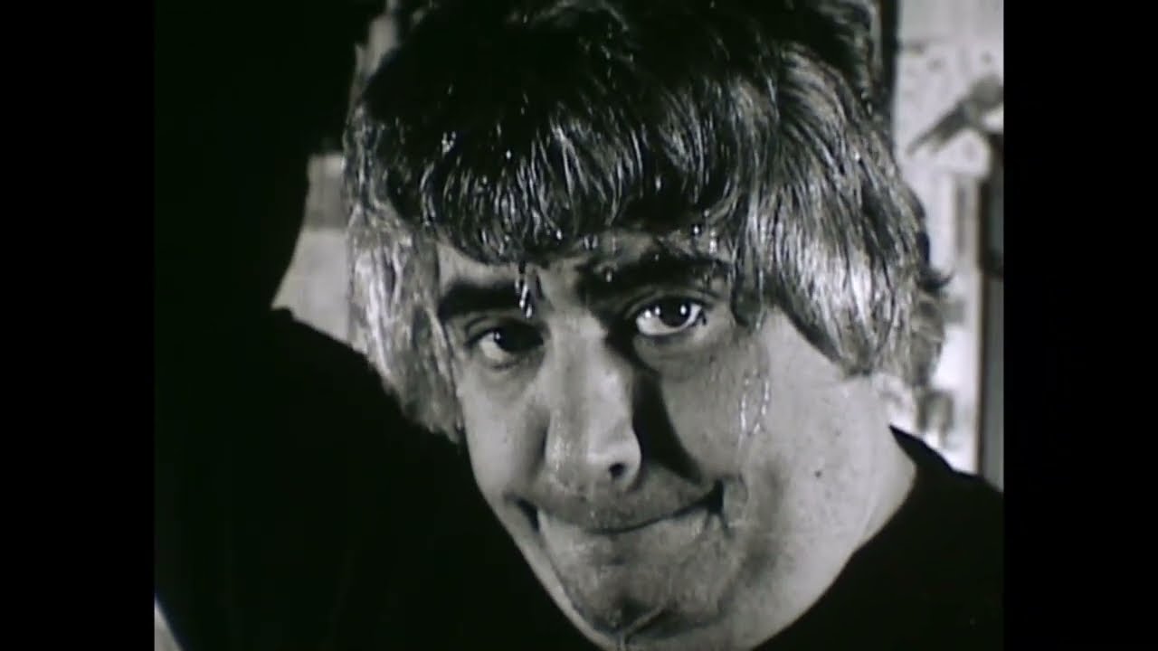 Short Daniel Johnston 8mm film shot by Mark Miller in 1999