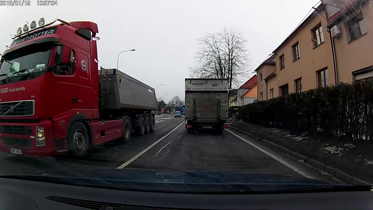 Důchodci jsou zlo! - Perličky ze silnic #1