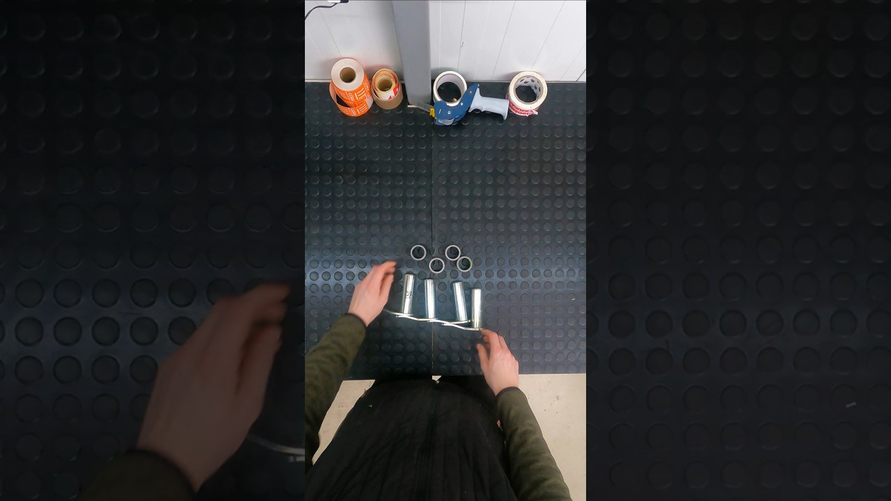 Pakujemy oryginalne sworznie i tuleje do ładowacza czołowego #traclift