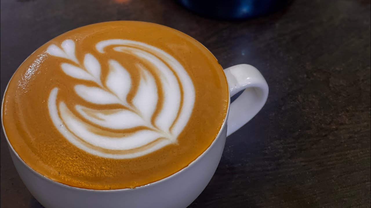 Pov barista practicing latteart  #pov #coffee #practicing #latteartclass