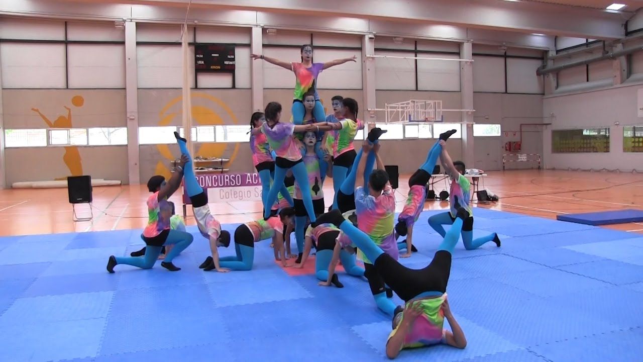El III Concurso de Acrosport reune a más de 300 alumnos
