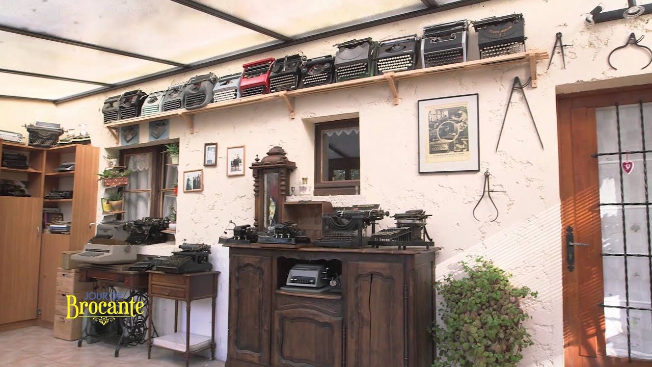 Rencontre avec Joël d'Haese, collectionneur et passionné de machines à écrire