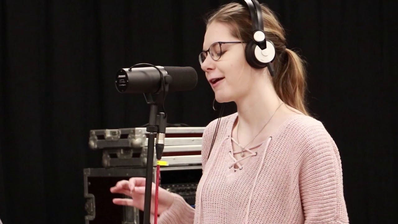 Musikkurs Q2 des Trave-Gymnasiums - Can't hold us - Macklemore Cover