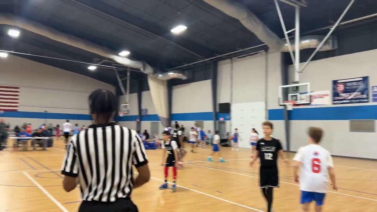 TWE 2033 beat Westlake Hoops score 41 26