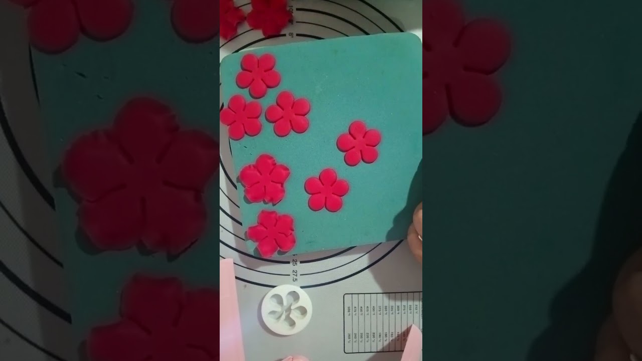 مشروع ورود عجينة السكر.(طريقة عمل ورود سهلة لتزيين الحلويات) 