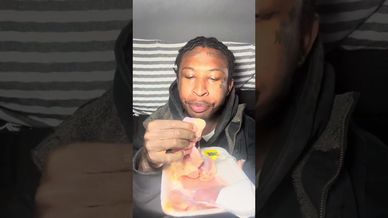 Davarius First time eating raw chicken in Jacksonvill fl 9/10 fresh never frozen from fresh field
