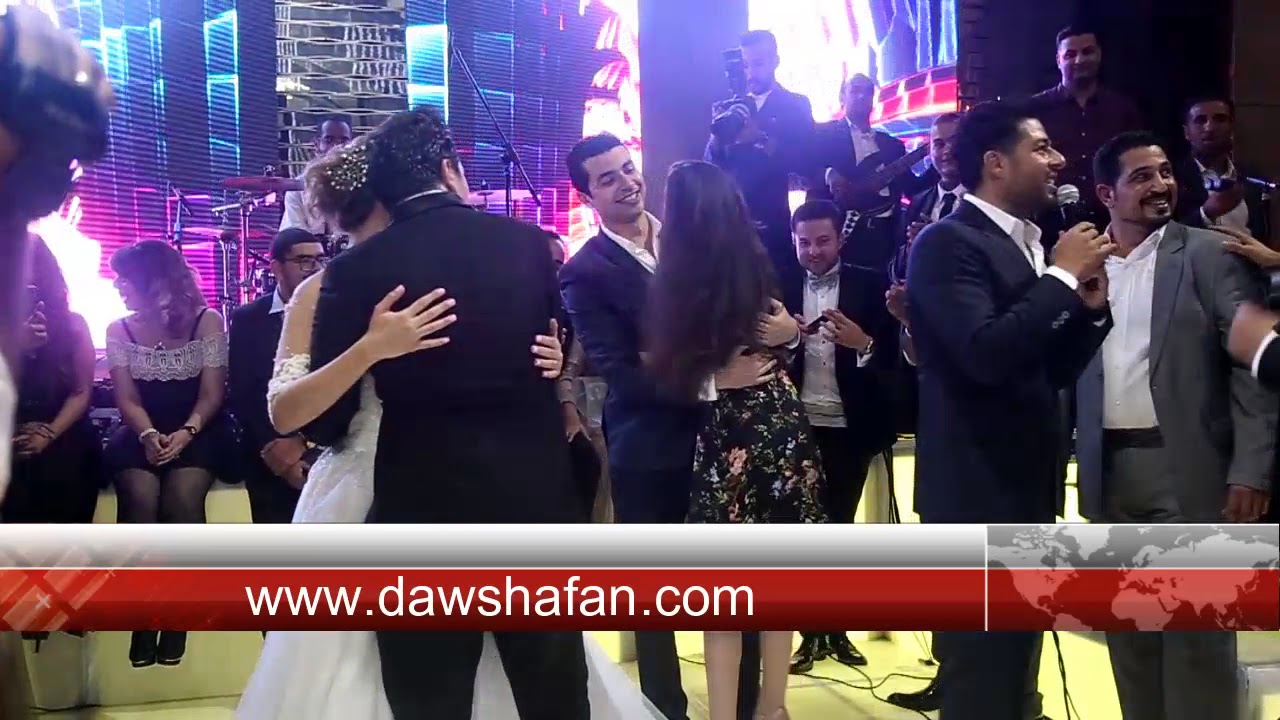 احلى رقصة لمصطفى خاطر وعروسته