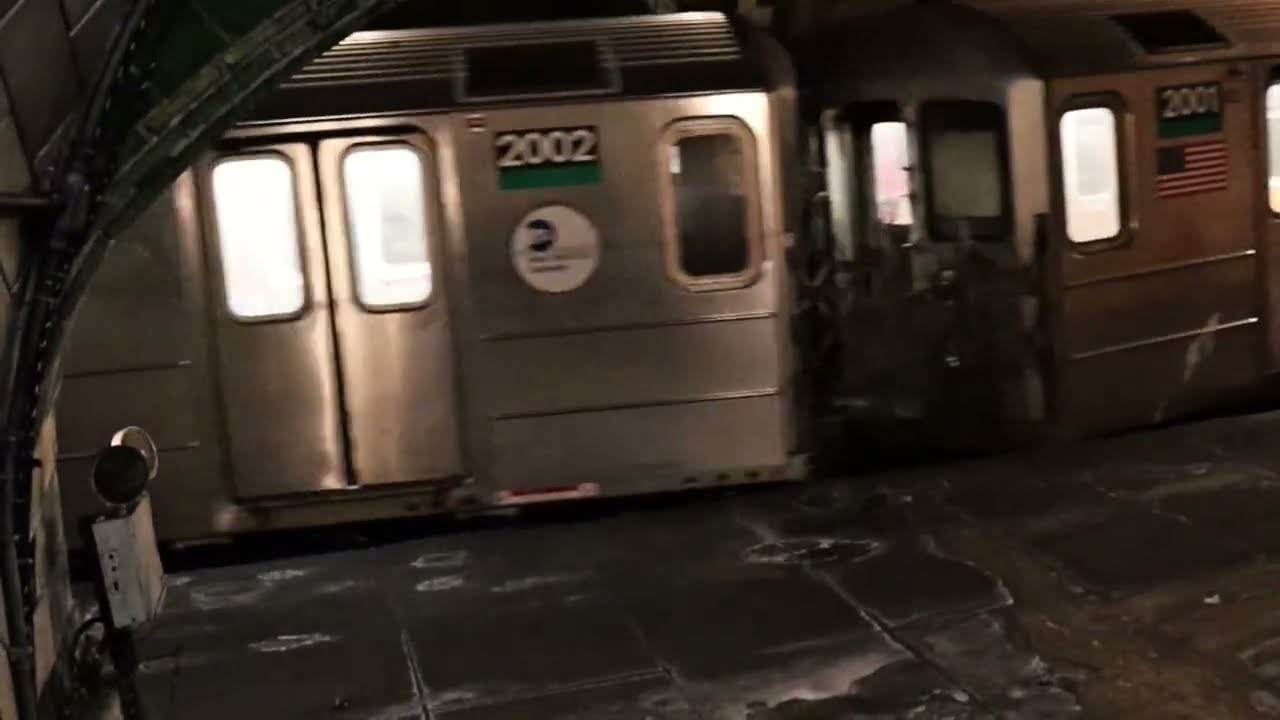 I Walked the Train Tracks to see the Old City Hall Station!