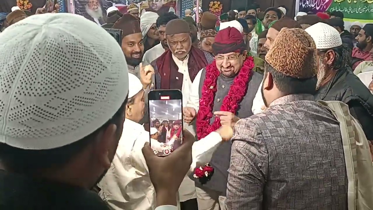 jashan e mubarak Hazrat Sufi ali Pasha Qadri shutteri moin Bagh me maneya gaya