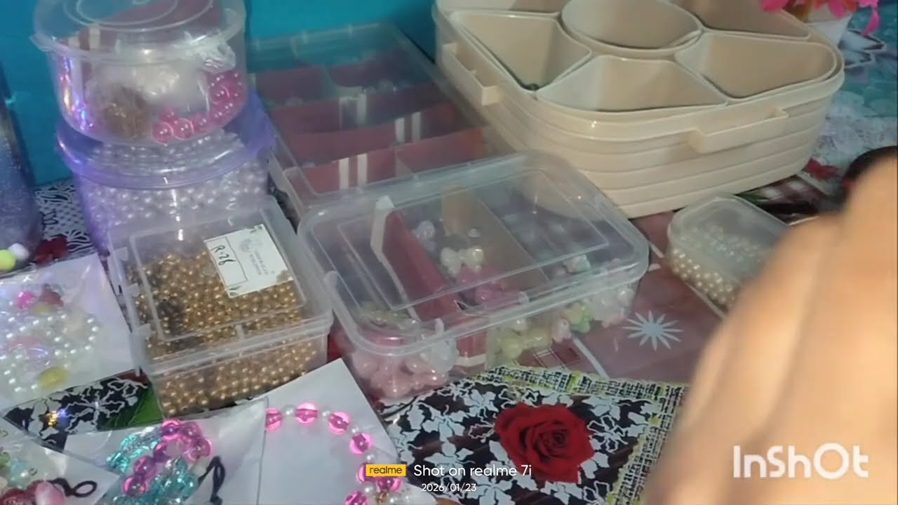 Bracelets kaise banaye home made and hand made#newtrandingvideo☺️how to make a home made bracelet 😊