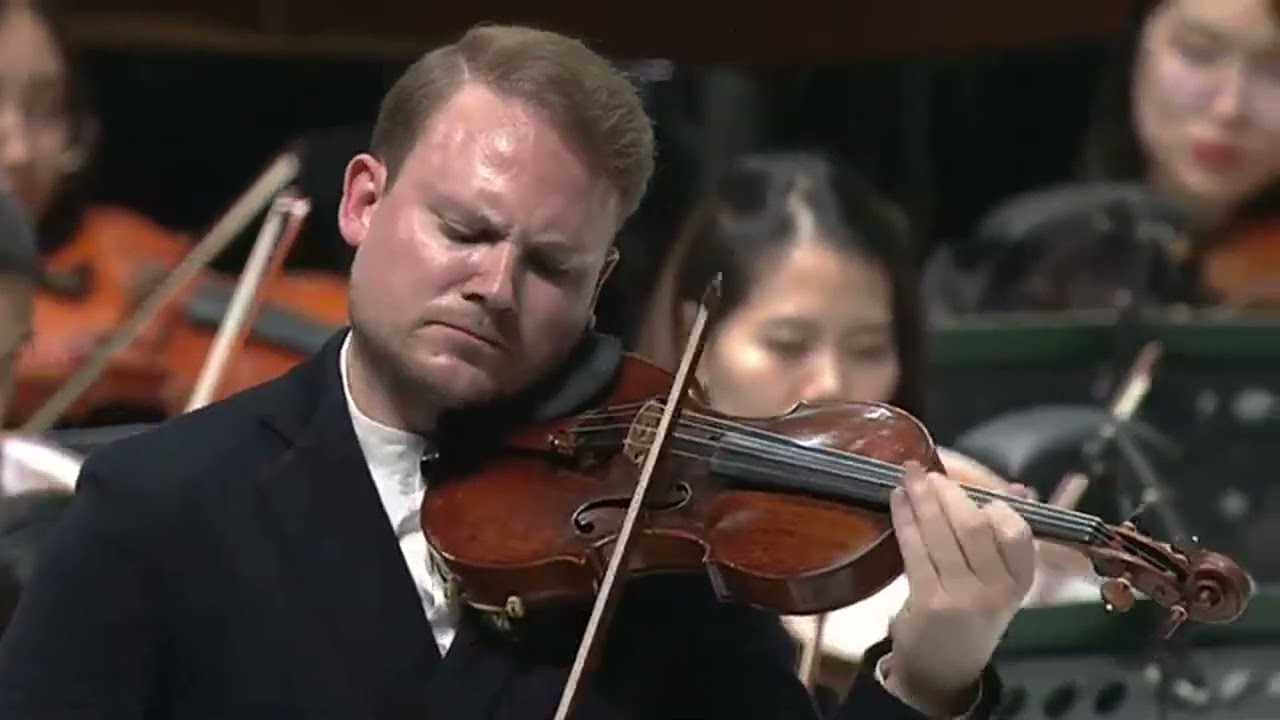 H.R.H. Princess Sirivannavari - "Nefreretta" Concerto for violin an orchestra