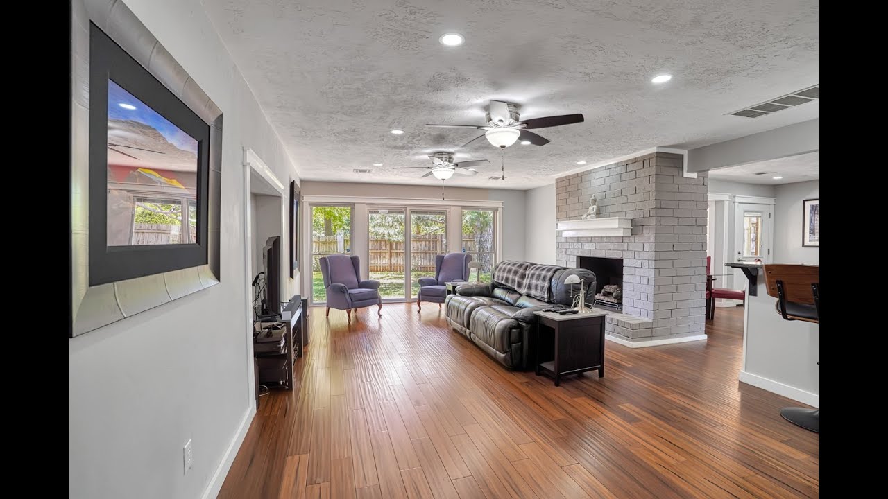 Wyatt Acres Classic - Remodeled Top to Bottom!