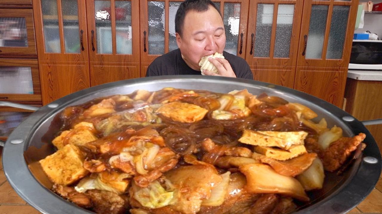 🔥【猪肉白菜炖粉条】阿强狂嗦挂汁猪肉炖粉条！米饭终极杀手，一碗根本不够造！