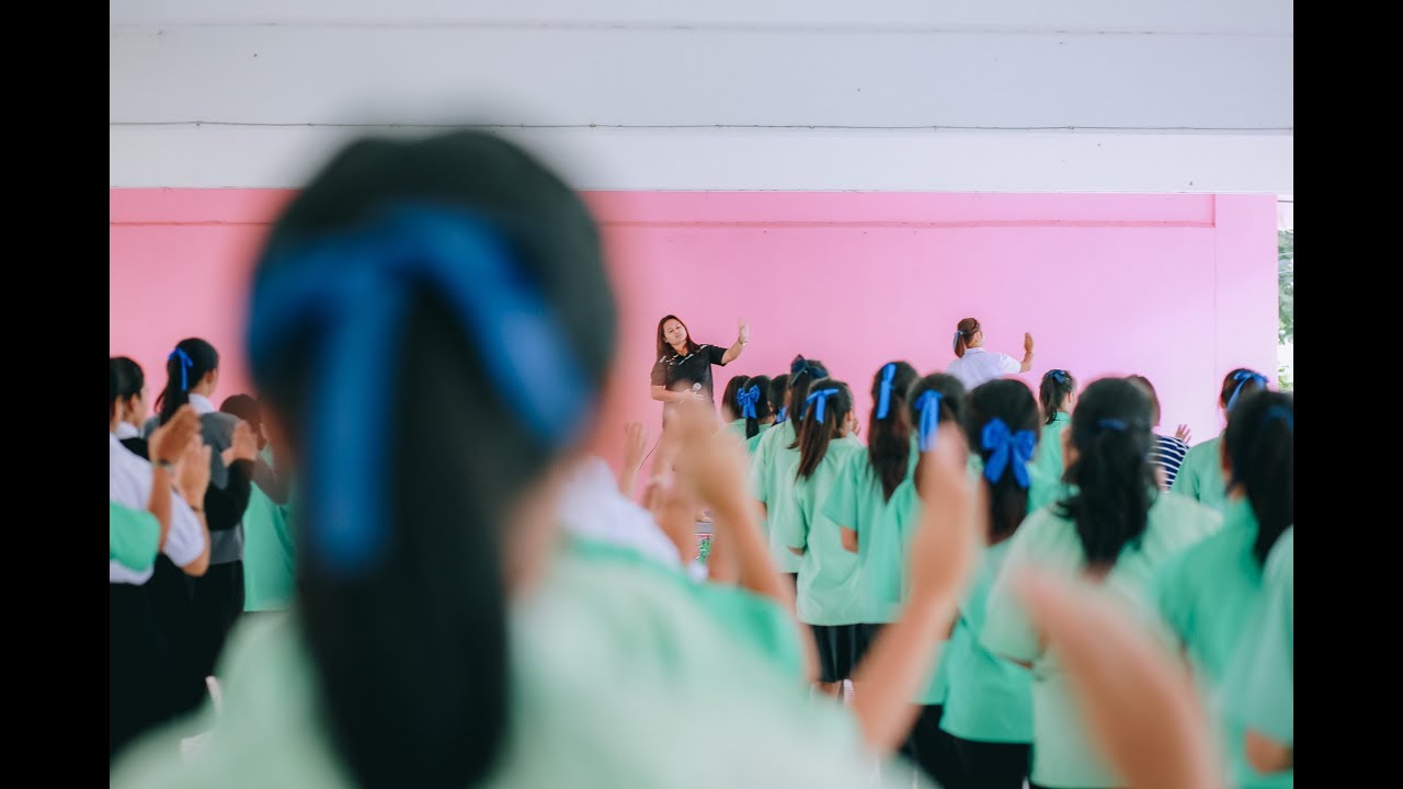 ภาพนักเรียนซ้อมรำวงสาวบ้านแต้  โรงเรียนเกษตรสมบูรณ์วิทยาคม // ครูนวรัตน์ โฉมงาม