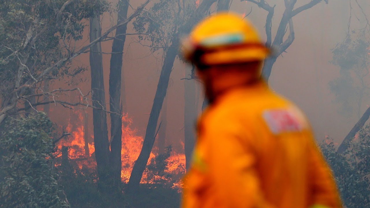 Victorian Volunteer firefighters fear major amalgamation of services across the state