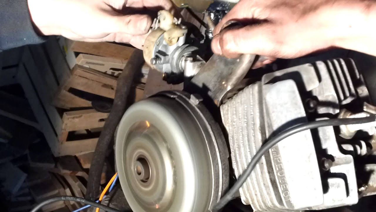 1er Red&eacute;marrage moteur peugeot 103 MV