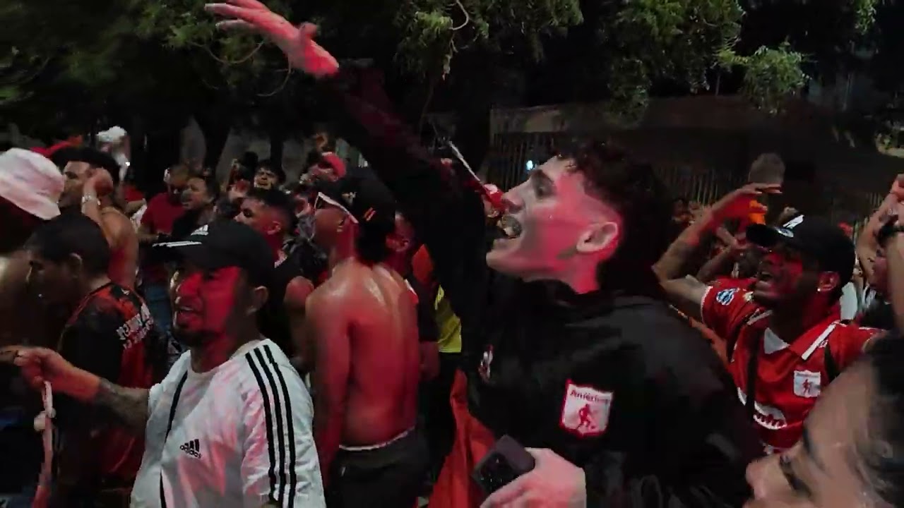 Baron Rojo Sur🇦🇹👹 Banderazo En Santa Marta