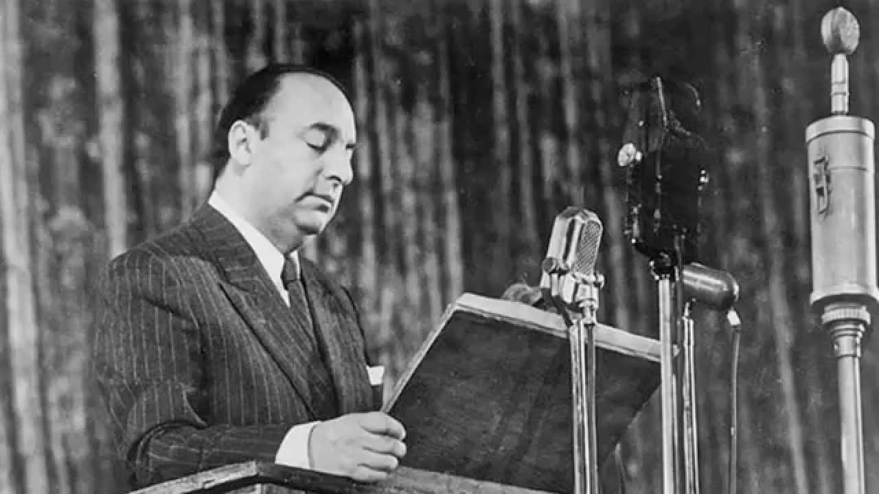 1947: Neruda recita 