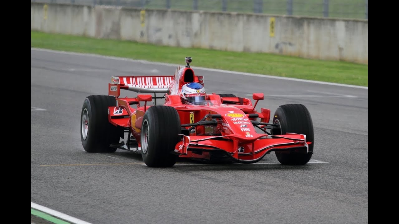 Amazing Ferrari F1 cars sound at Mugello racetrack!