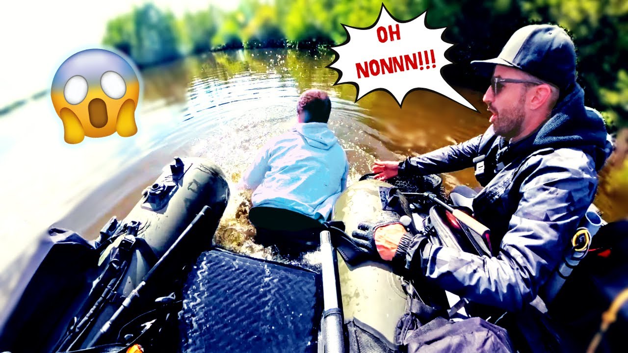 Traque des MONSTRES au Leurre. Il se fait ARRACHER de son float tube